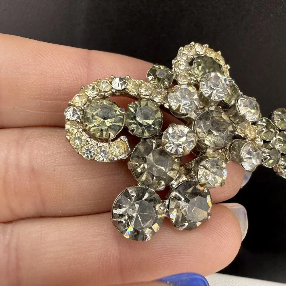 Vintage Juliana Rhinestone Brooch Smokey Silver‎ Tone